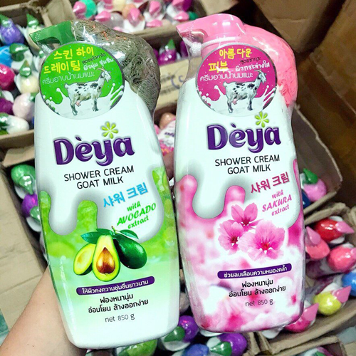 Sữa Tắm Deya Kèm Bông Tắm 850g Thái Lan