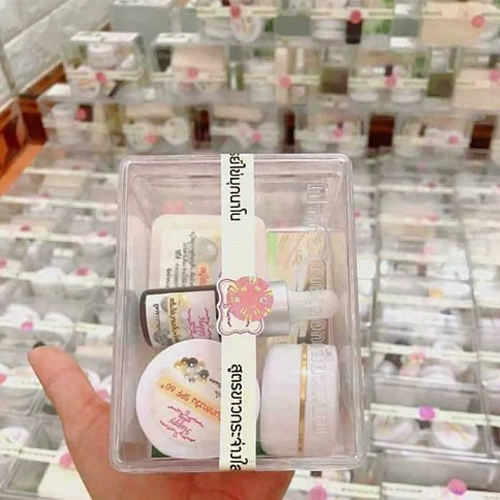 Kem Dưỡng Trắng Da Ngọc Trai Yanhee Thái Lan