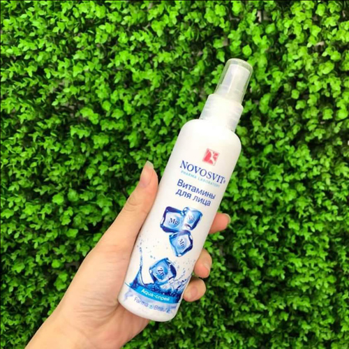 Xịt Khoáng Bổ Sung Vitamin Novosvit 190ml Nga